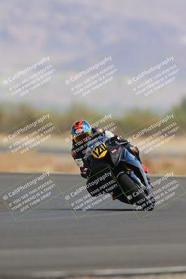 media/Sep-11-2022-SoCal Trackdays (Sun) [[81b7e951af]]/Turn 14 (1130am)/